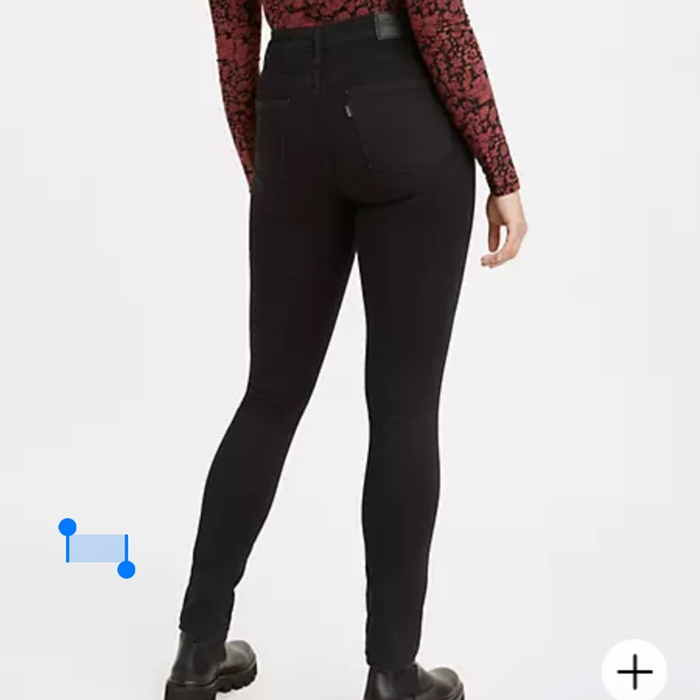 Levi’s 721 high rise skinny black jeans 28
